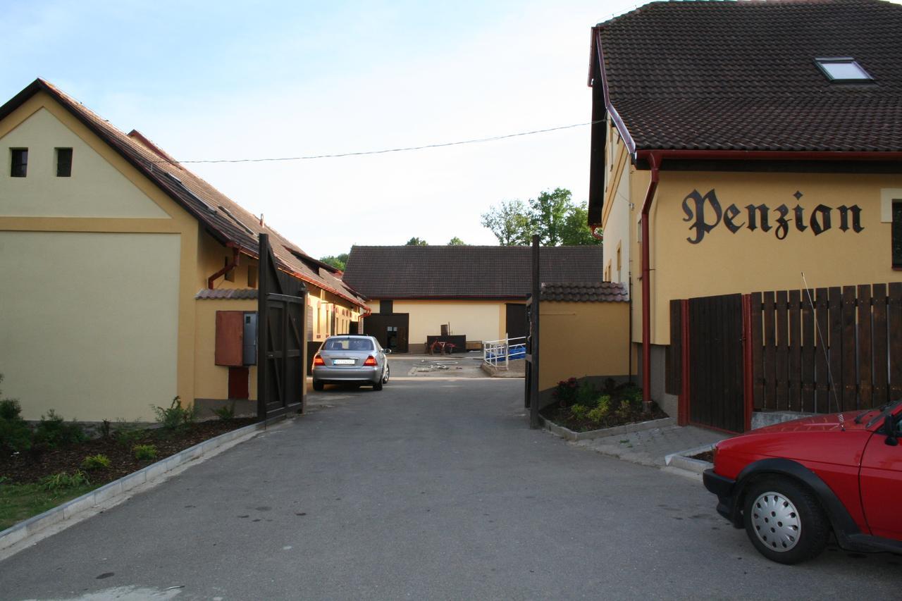 Penzion Přeštěnice Esterno foto